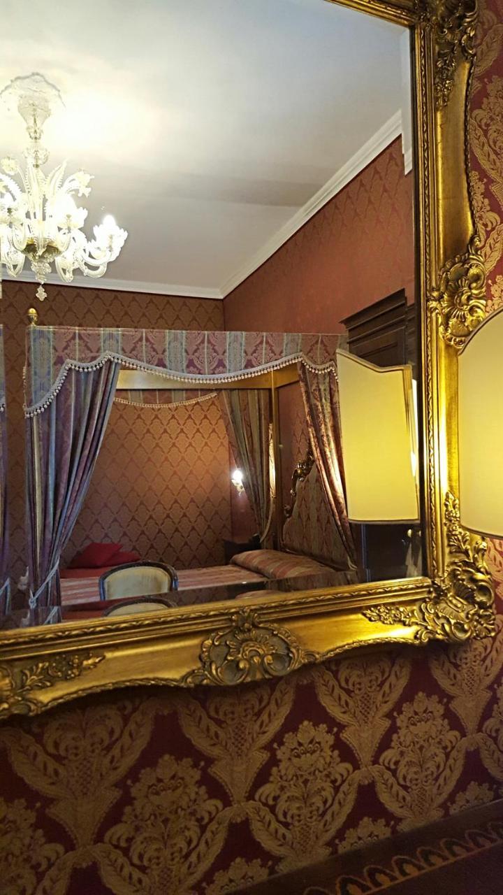 Casa Pisani Canal Venetië Buitenkant foto