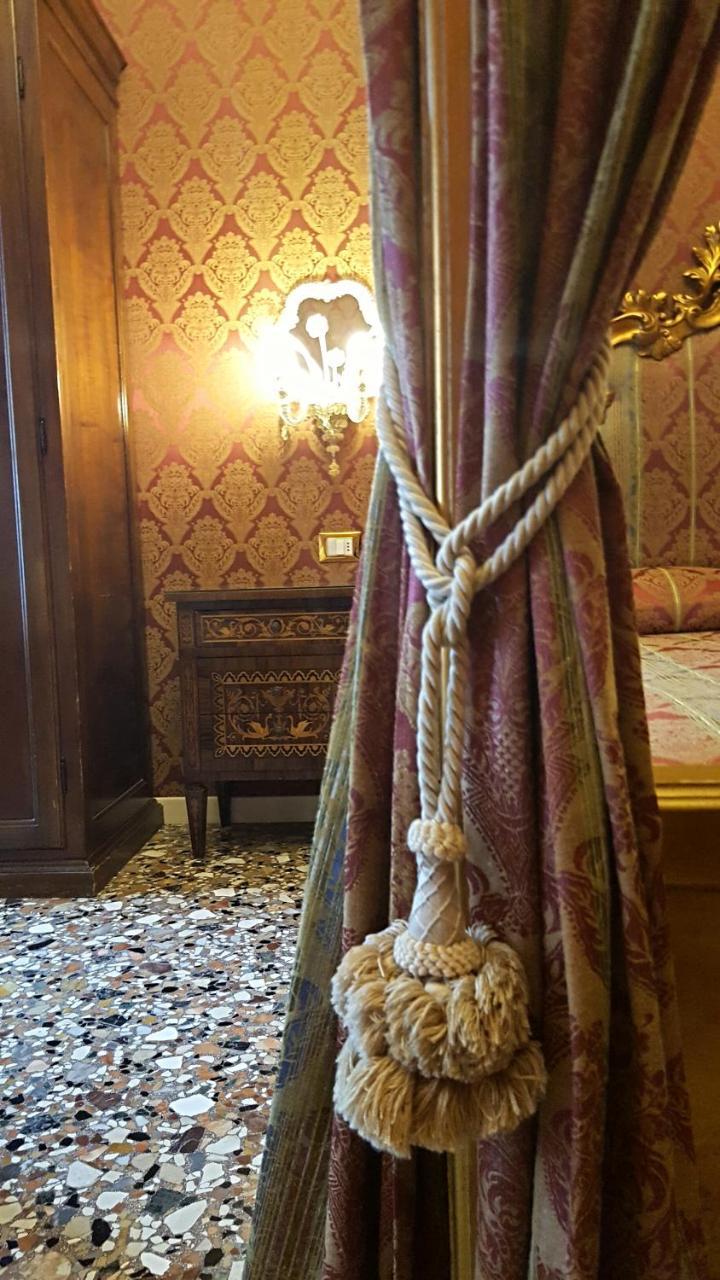 Casa Pisani Canal Venetië Buitenkant foto